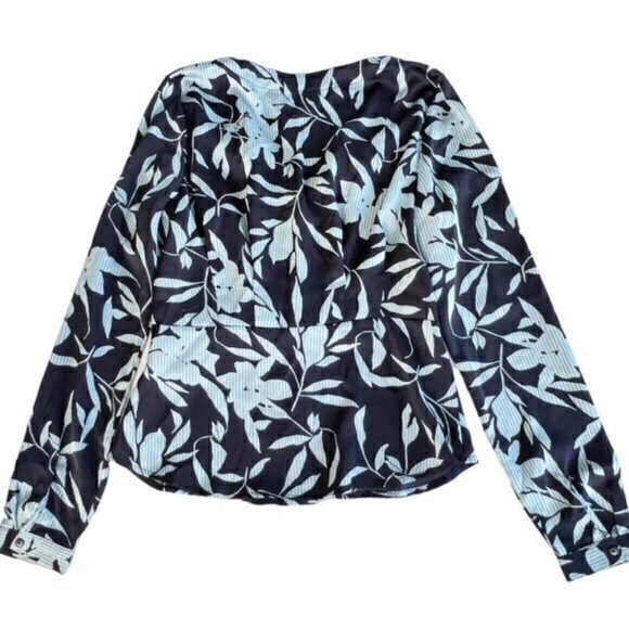 SALE!! 2 for $15 Vero Moda Floral Long Sleeve Top Small Pin Stripe Blue - Picture 8 of 11